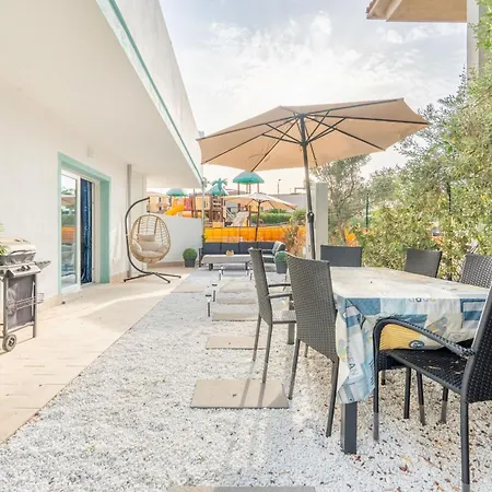 Apartment Affittimdoerni - Modern Patio